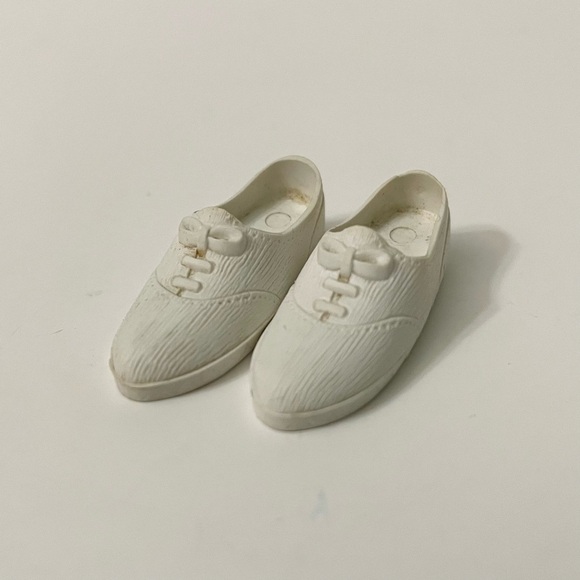 Vintage Tammy Doll Tennis Shoes - Picture 2 of 16